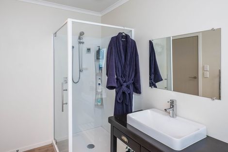 Photo of property in 208 Mazengarb Road, Paraparaumu, 5032