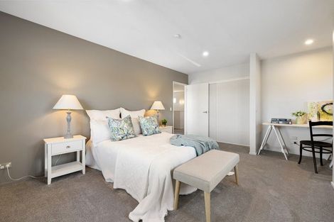 Photo of property in 165 Blighs Road, Strowan, Christchurch, 8052