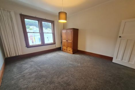 Photo of property in 10 Porritt Avenue, Mount Victoria, Wellington, 6011