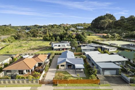 Photo of property in 40 Harbour Road, Ohope, 3121