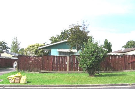 Photo of property in 2/6 Putney Place, Ranui, Auckland, 0612