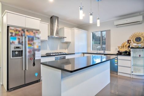 Photo of property in 6 Jezero Drive, Massey, Auckland, 0614