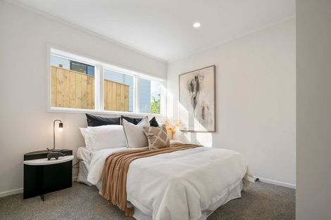 Photo of property in 112b Roberts Road, Te Atatu South, Auckland, 0610
