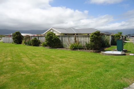 Photo of property in 39 Kawatiri Place, Westport, 7825