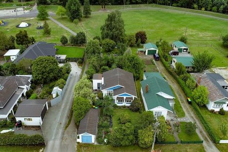 Photo of property in 67 Mckenzie Street, Geraldine, 7930