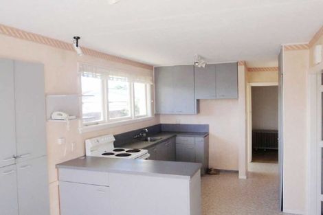 Photo of property in 43 Greendale Avenue, Avonhead, Christchurch, 8042