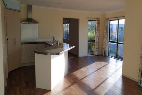 Photo of property in 1 Valley Road, Waiuku, 2123