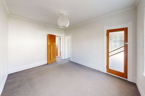 Photo of property in 21 Victoria Street, Levin, 5510