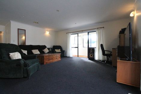 Photo of property in 380 West Coast Road, Glen Eden, Auckland, 0602