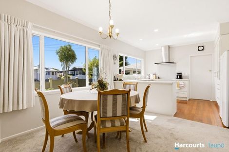 Photo of property in 49 Shepherd Road, Waipahihi, Taupo, 3330