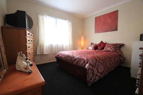 Photo of property in 380 West Coast Road, Glen Eden, Auckland, 0602