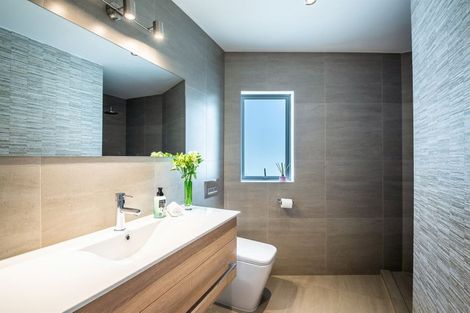 Photo of property in 91 Princes Street, Northcote Point, Auckland, 0627