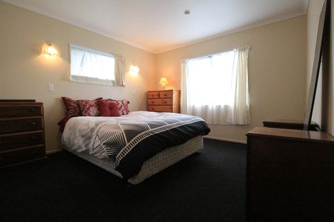 Photo of property in 380 West Coast Road, Glen Eden, Auckland, 0602