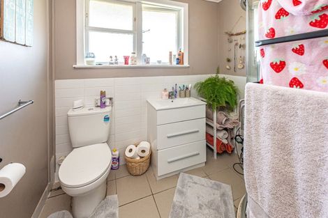 Photo of property in 51 Kowhai Street, Castlecliff, Whanganui, 4501