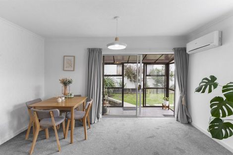Photo of property in 4/37 Avalon Street, Richmond, Christchurch, 8013