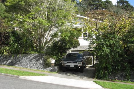 Photo of property in 17 Holmes Grove, Naenae, Lower Hutt, 5011