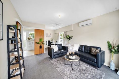 Photo of property in 23 Landsdowne Terrace, Cashmere, Christchurch, 8022