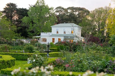 Photo of property in 914 Napier Road, Whakarongo, Palmerston North, 4470