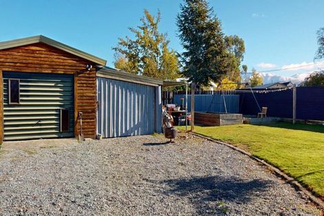 Photo of property in 10 Fraser Crescent, Twizel, 7901