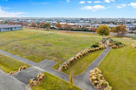 Photo of property in 10 Village Green Drive, Huntingdon, 7774