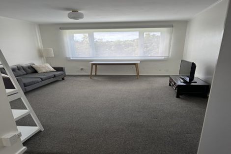 Photo of property in 3/18 Agra Crescent, Khandallah, Wellington, 6035