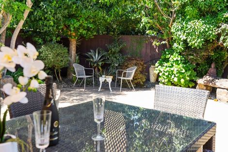 Photo of property in 7 Piha Close, Papamoa Beach, Papamoa, 3118
