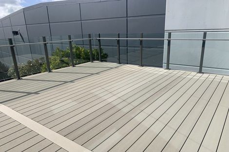 Photo of property in 5 Omega Street, Newlands, Wellington, 6037