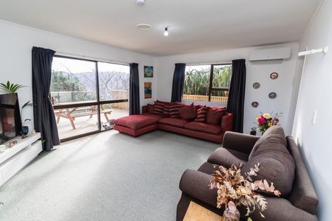 Photo of property in 18 Tobago Crescent, Grenada North, Wellington, 5028