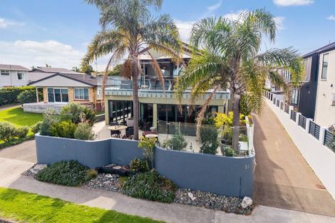 Photo of property in 14 The Parade, Bucklands Beach, Auckland, 2012