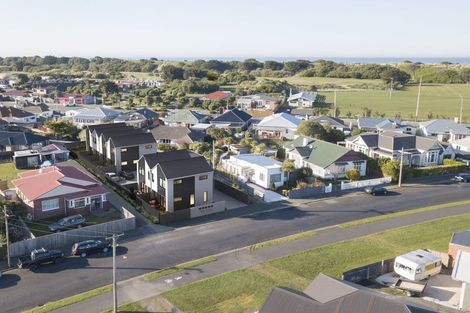 Photo of property in 67b Royal Crescent, Saint Kilda, Dunedin, 9012