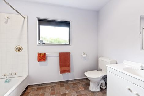 Photo of property in 24a Karu Crescent, Waikanae, 5036