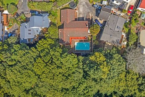 Photo of property in 8 Deodar Place, Totara Heights, Auckland, 2105