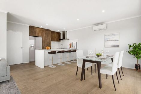 Photo of property in 8/7 Parapara Place, Albany, 0632