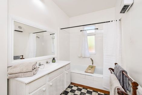 Photo of property in 35 Mathers Road, Hoon Hay, Christchurch, 8025