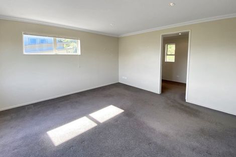 Photo of property in 19 Bunker Way, Strathmore Park, Wellington, 6022