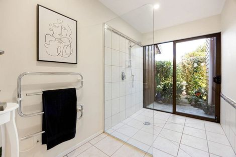 Photo of property in 2 Byron Street, Leamington, Cambridge, 3432