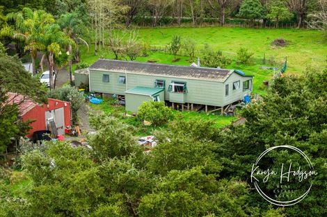 Photo of property in 14 Woodland Road, Maungaturoto, 0588