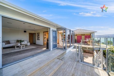 Photo of property in 26a Tai Paku Paku Road, Karaka Bays, Wellington, 6022