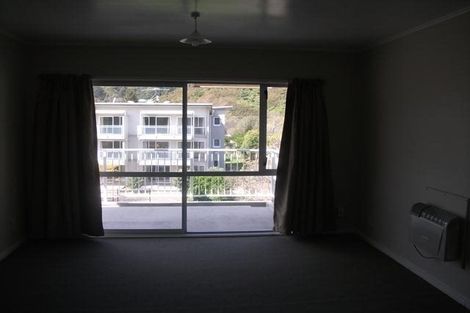 Photo of property in 9 Farmer Crescent, Taita, Lower Hutt, 5011