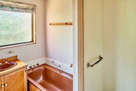 Photo of property in 3 Picketboat Lane, Whitby, Porirua, 5024