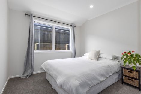 Photo of property in 11 Karearea Avenue, Waikanae, 5036