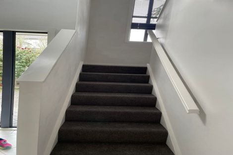 Photo of property in 8 Forbes Lane, Newlands, Wellington, 6037