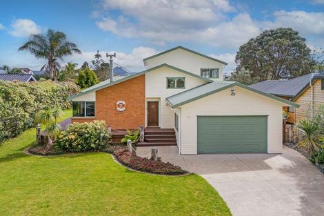 Photo of property in 19 Martin Place, Cooks Beach, Whitianga, 3591
