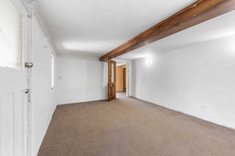 Photo of property in 114a Pioneer Road, Moturoa, New Plymouth, 4310