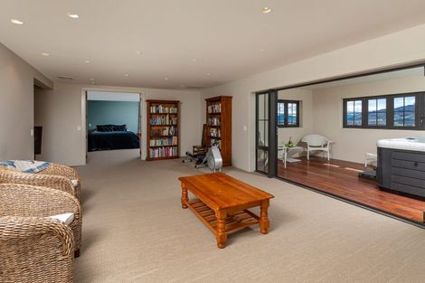 Photo of property in 23 Miharo Lane, Queensberry, Cromwell, 9383