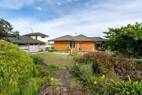 Photo of property in 108 Ayrshire Drive, Grandview Heights, Hamilton, 3200