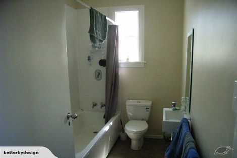 Photo of property in 29 Tanera Crescent, Brooklyn, Wellington, 6021