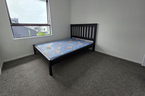 Photo of property in 28 Hobsonville Point Road, Hobsonville, Auckland, 0616