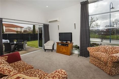 Photo of property in 41 Riverwood Boulevard, Redwood, Christchurch, 8051