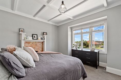 Photo of property in 8 Creamer Avenue, Belmont, Auckland, 0622